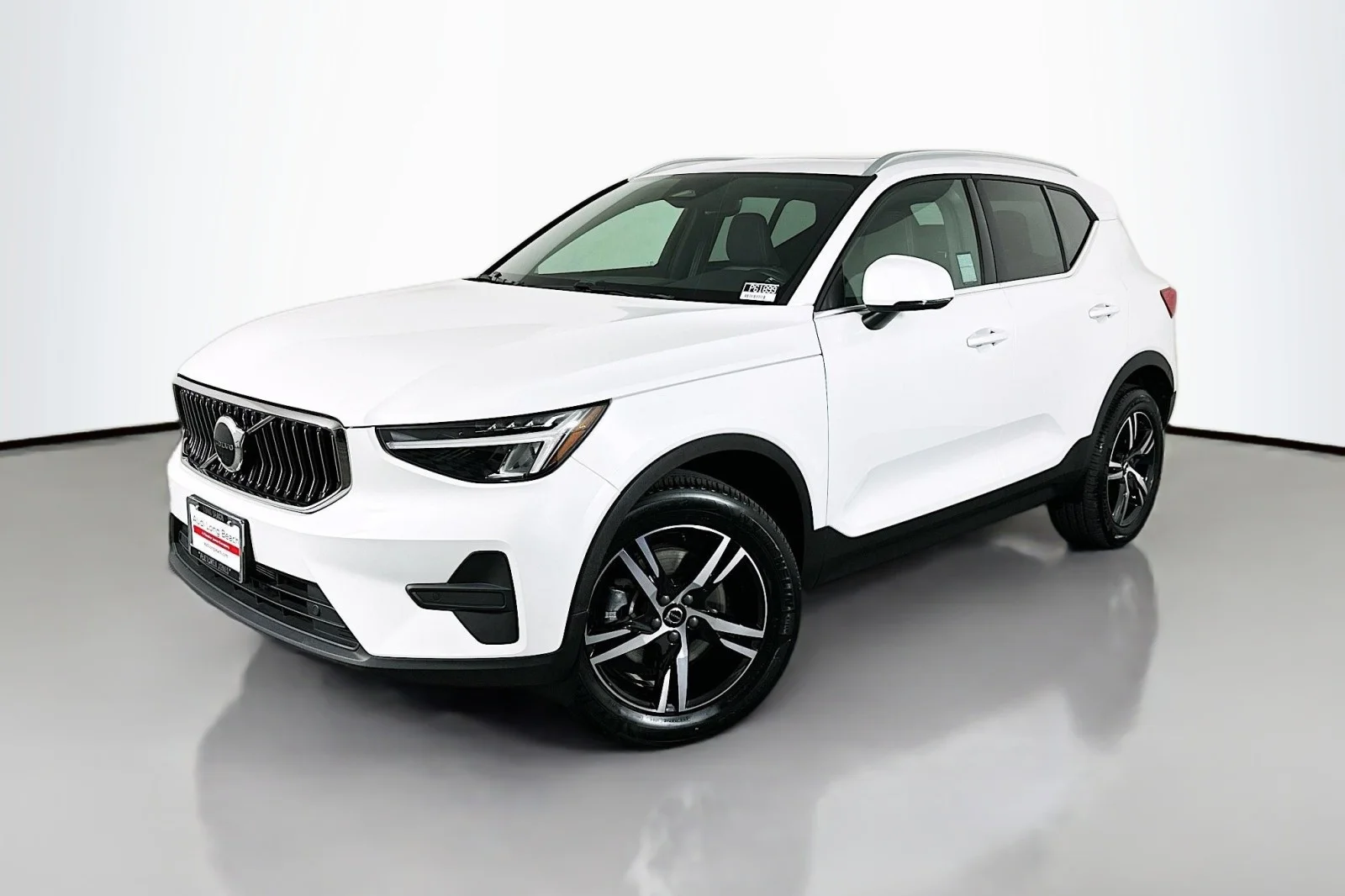 2025 Volvo XC40 B5 Core Bright AWD's photo