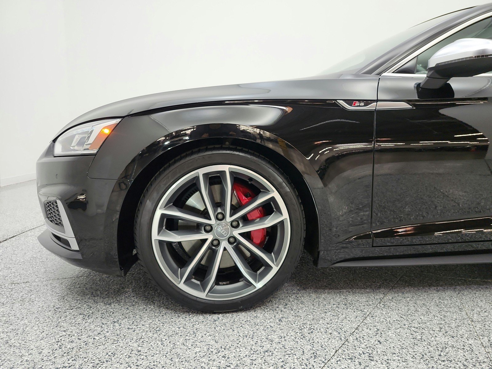 Used 2018 Mythos Black Metallic Audi 3.0 TFSI Premium Plus image 30