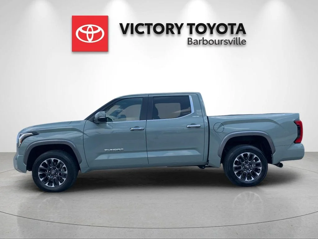 Used 2025  Toyota Limited image 2