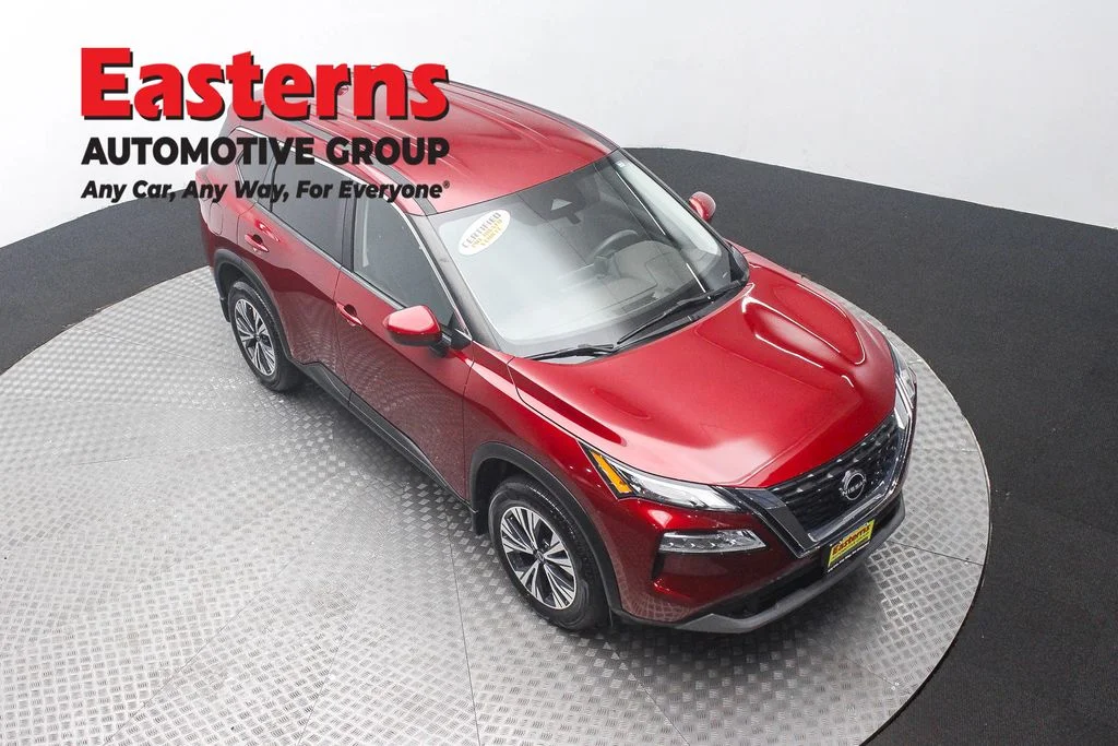 Used 2023 Red Nissan SV image 3