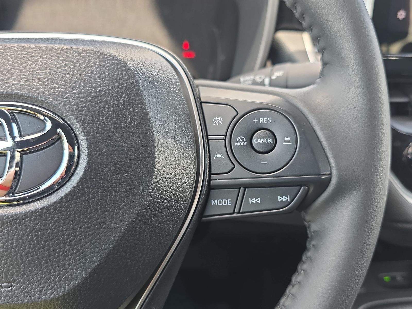 Used 2025 White Toyota XSE image 17