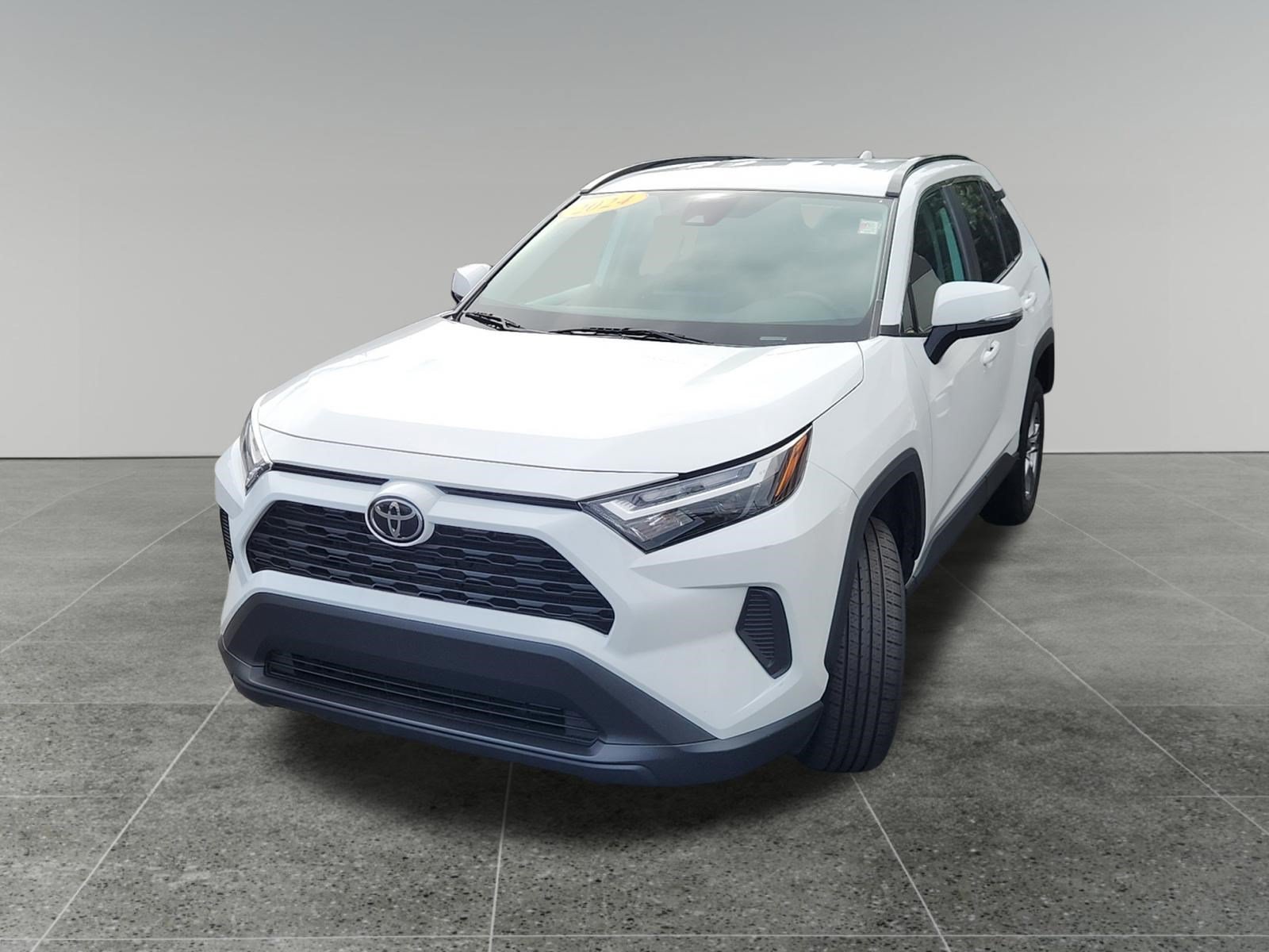 Certified Used 2024 Ice Cap Toyota XLE image 3