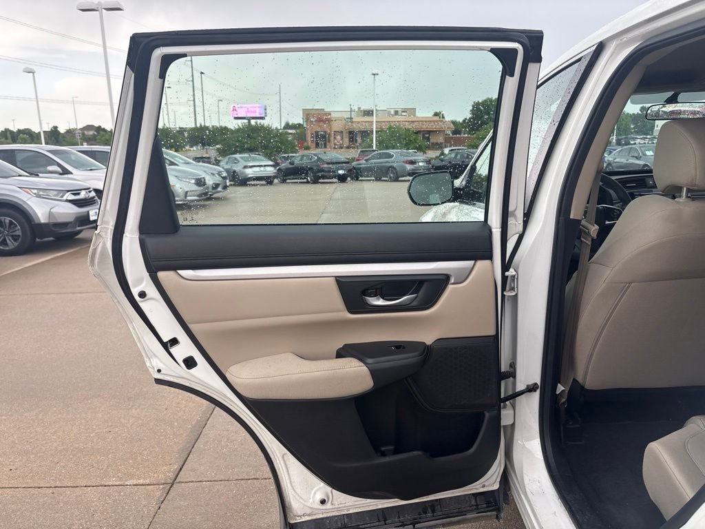 Used 2018 White Diamond Pearl Honda LX image 30