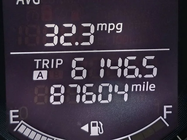 Used 2014 Snowflake White Pearl Mica Mazda i Sport image 8