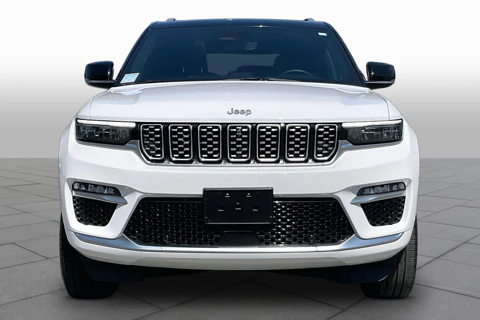 Used 2022 Bright White Clearcoat Jeep Summit image 3