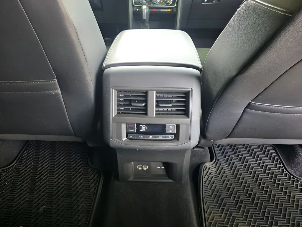 Used 2021 Pure White Volkswagen SEL Premium image 10