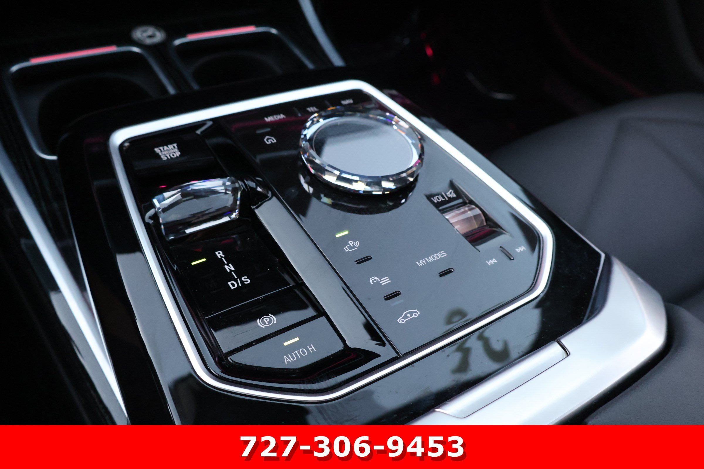 Used 2026 Carbon Black Metallic BMW 740i image 27