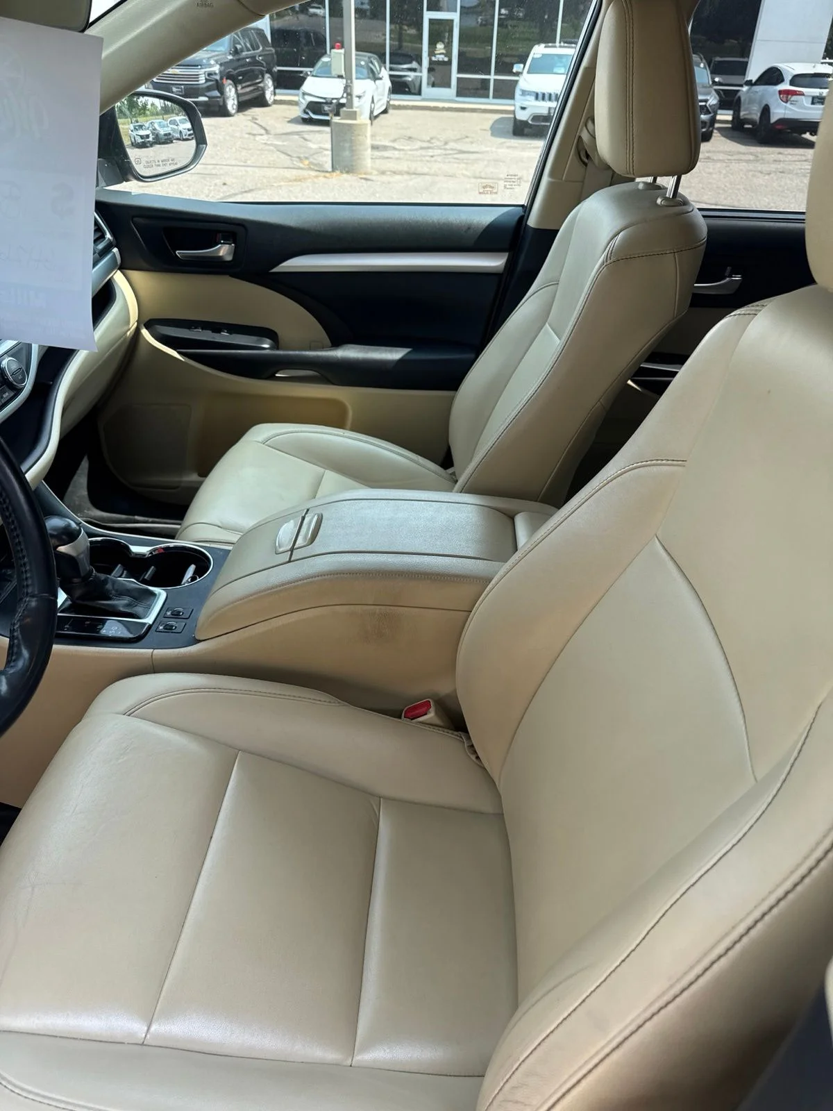 Used 2019 Shoreline Mist Toyota XLE image 8