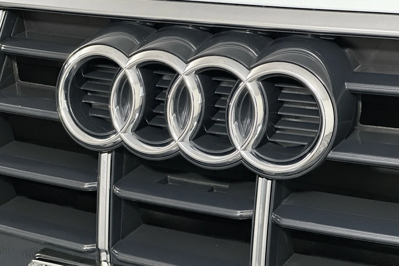 Used 2023 Glacier White Metallic Audi Premium image 15