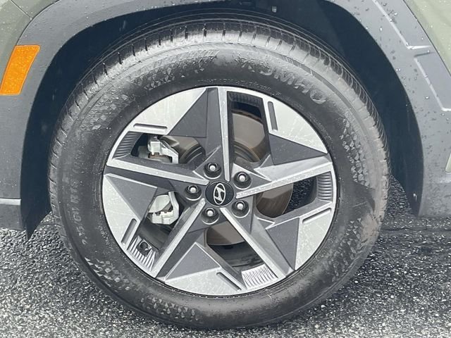 Used 2026 Green Hyundai SEL Premium image 7
