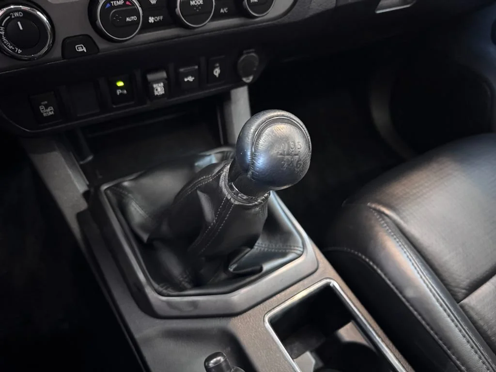 2023 Toyota Tacoma TRD Sport - Photo 23