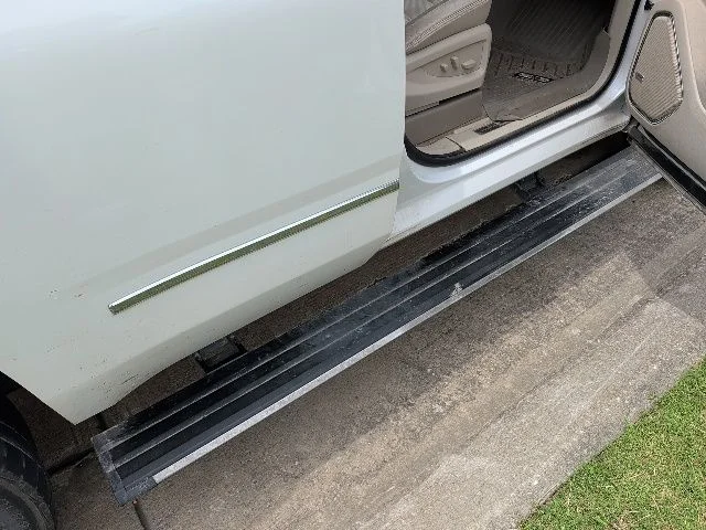 Used 2018 White GMC Denali image 10