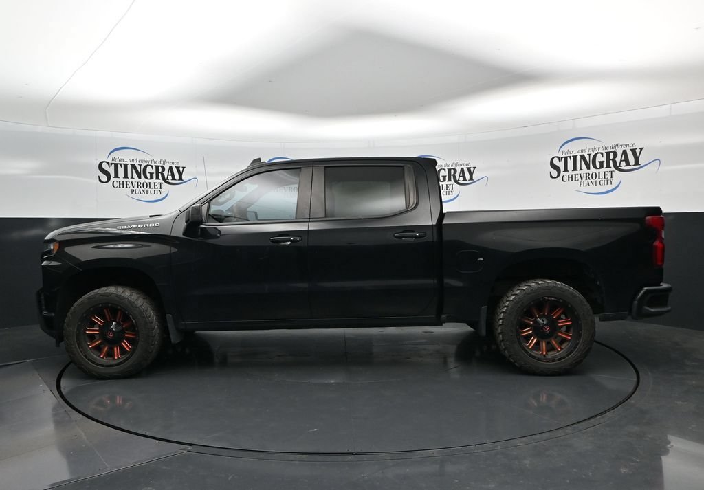 Used 2019 BLACK Chevrolet RST image 4