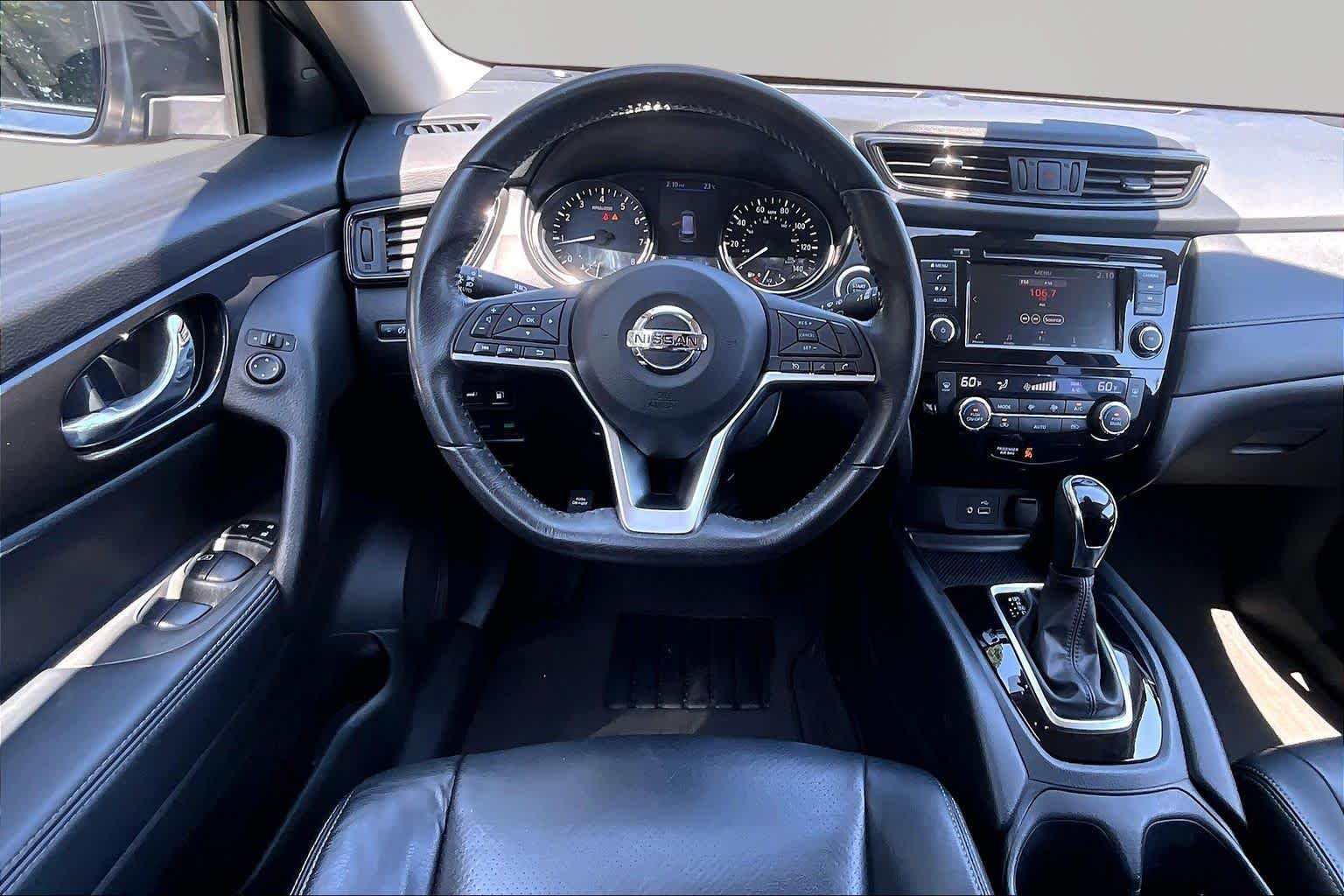 Used 2019 Gun Metallic Nissan SV image 6