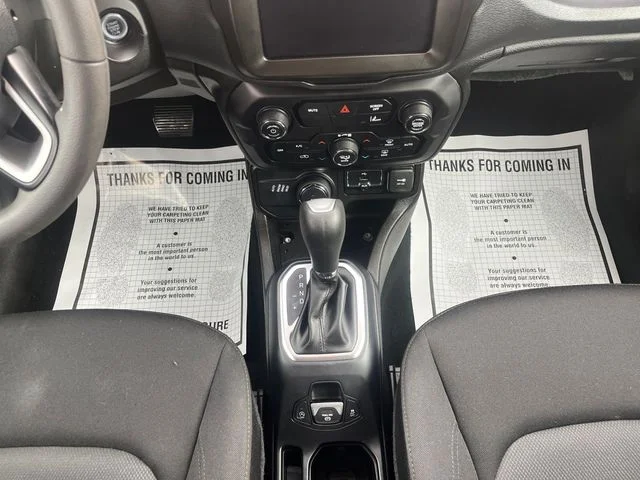 Used 2023 Colorado Red Clearcoat Jeep Latitude image 11