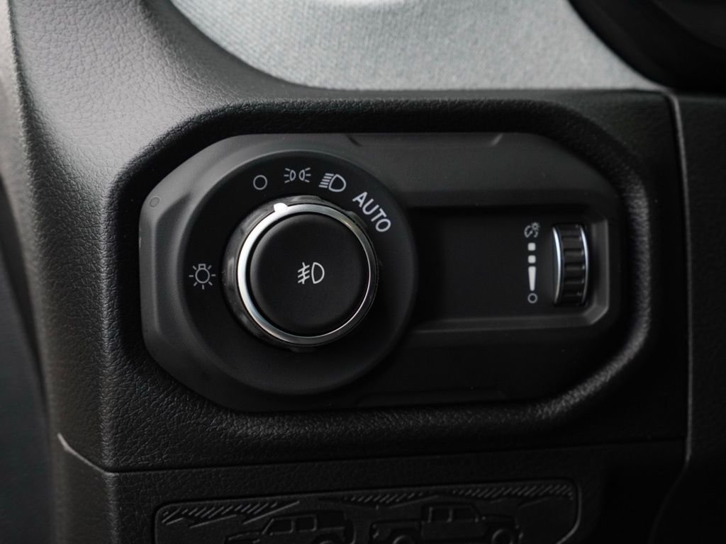 New 2026 Granite Crystal Metallic Clear-Coat Exterior Paint Jeep Sport S image 11