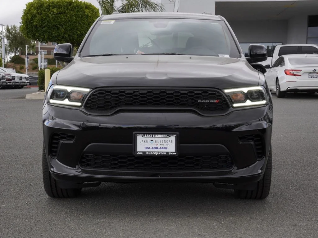 New 2026 Diamond Black Clear-Coat Exterior Paint Dodge GT image 8