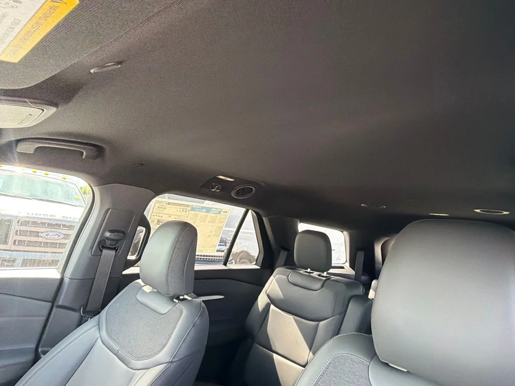 New 2027 Ruby Red Metallic Tinted Clearcoat Ford Active image 26