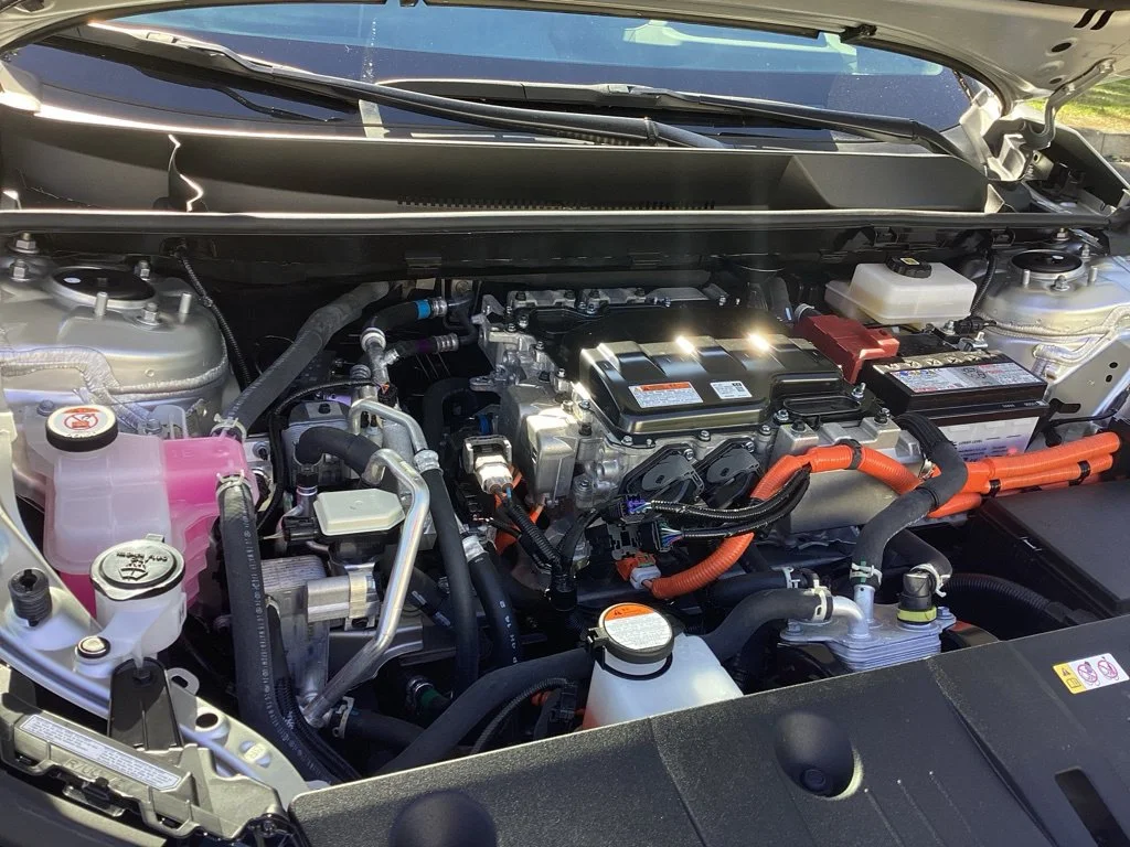 Used 2024 Silver Toyota XLE image 23