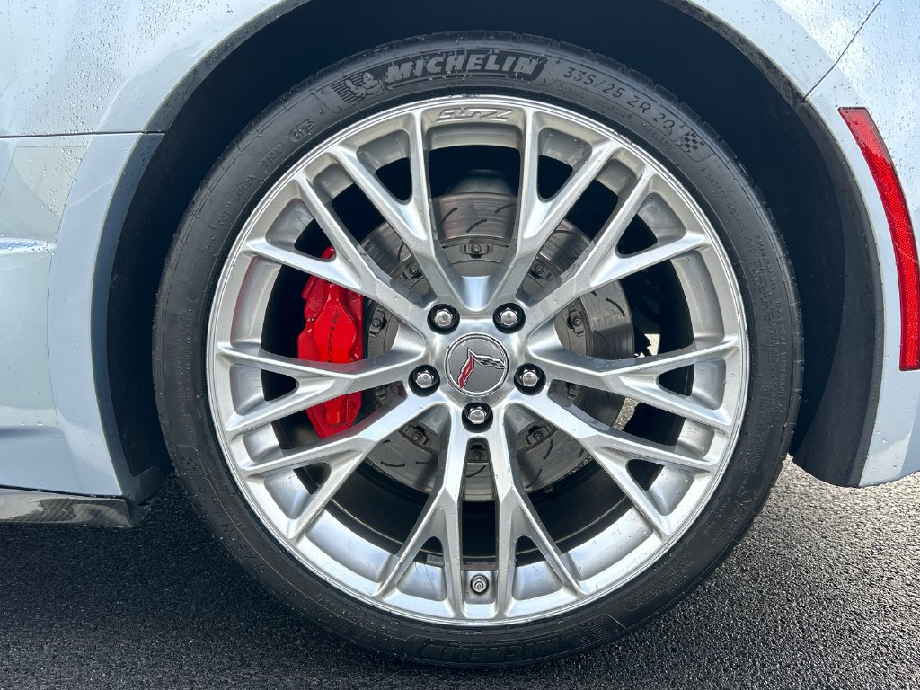 Used 2017 Blue Chevrolet Z06 image 28