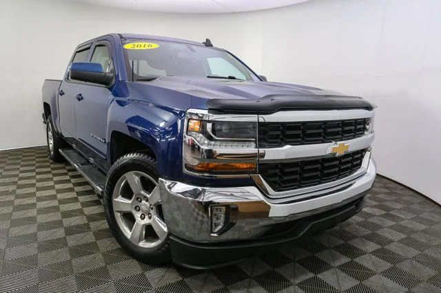 Used 2016 Blue Chevrolet LT image 3