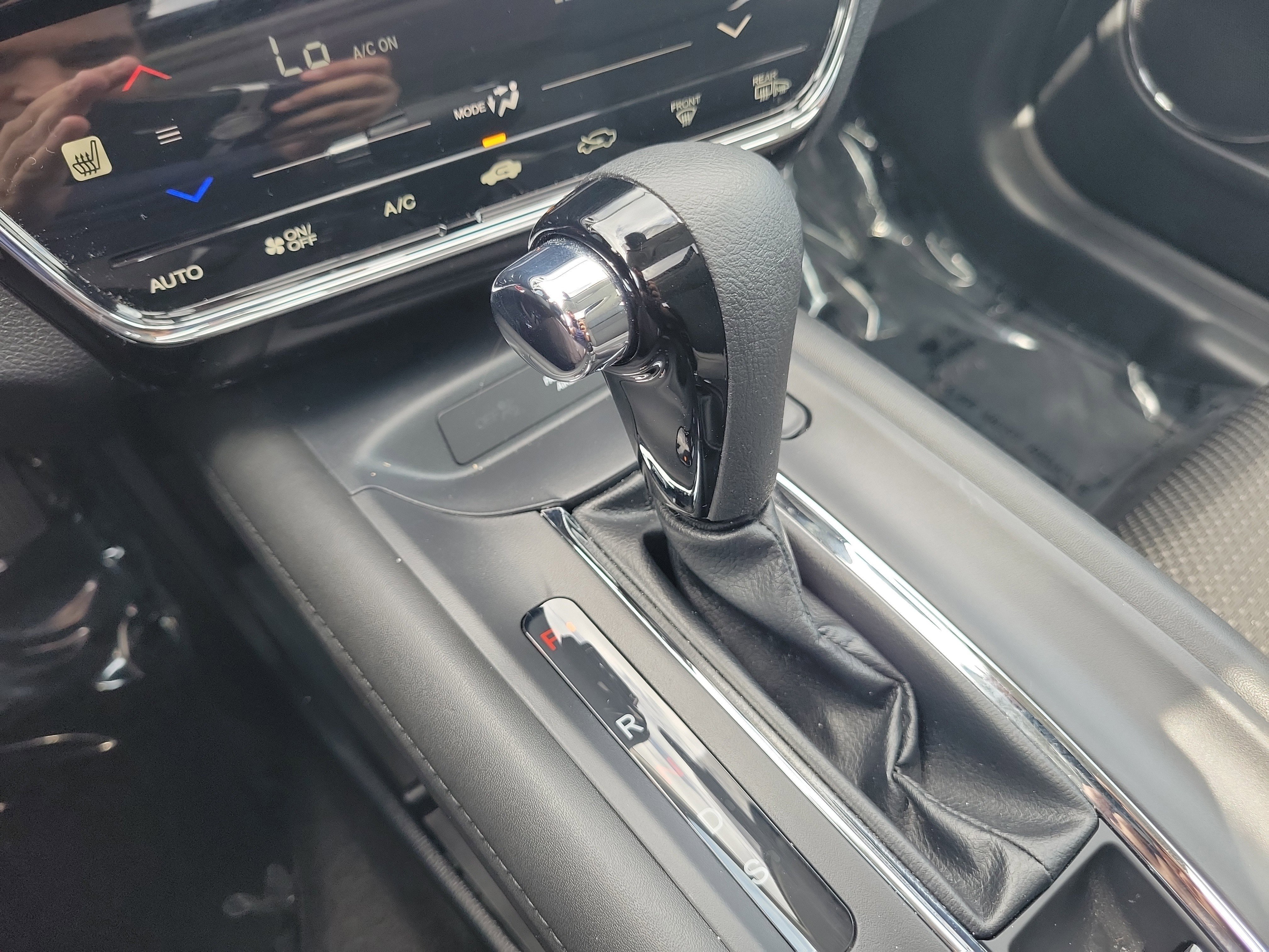 Used 2022 Platinum White Honda EX image 28
