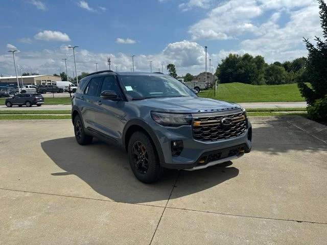 New 2026 Vapor Blue Metallic Ford Tremor image 62