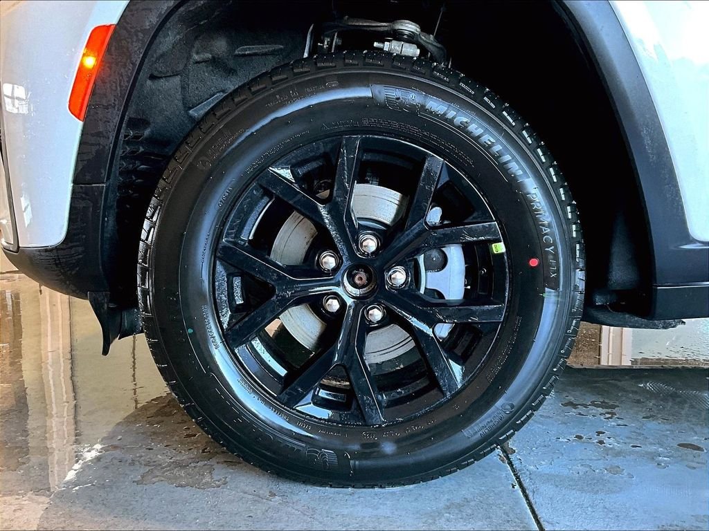 New 2026 Bright White Clearcoat Jeep Laredo image 8