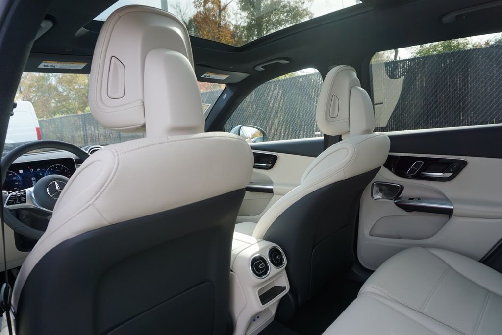Used 2026 MANUFAKTUR Alpine Grey Mercedes-Benz GLC 300 image 15