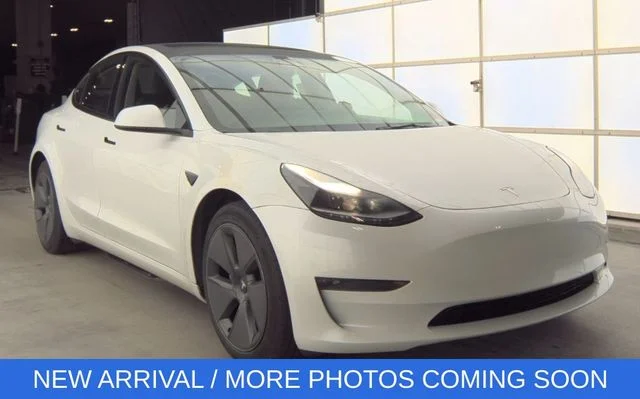 2023 Tesla Model 3 -'s photo