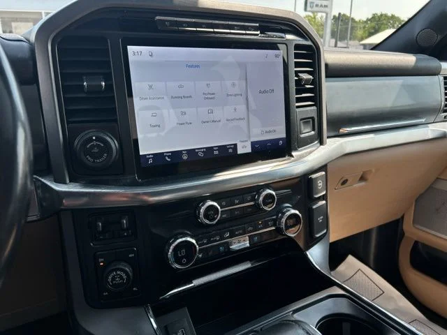 Used 2021 White Metallic Ford Lariat image 37