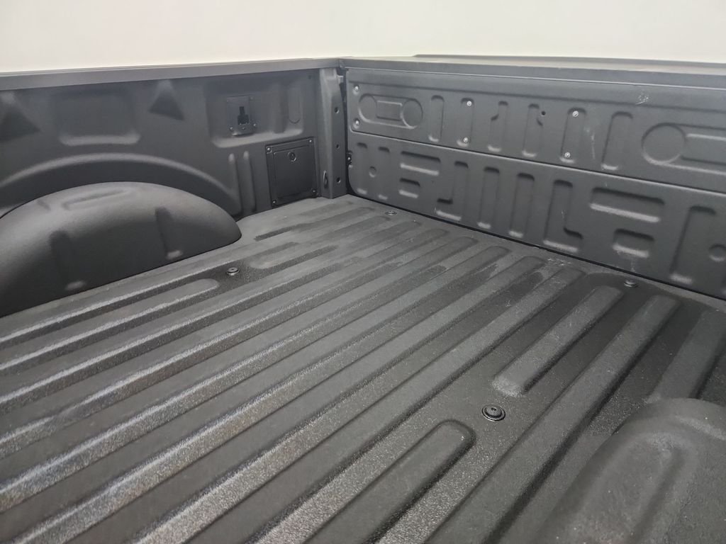 Used 2024 Black Ford XLT image 25