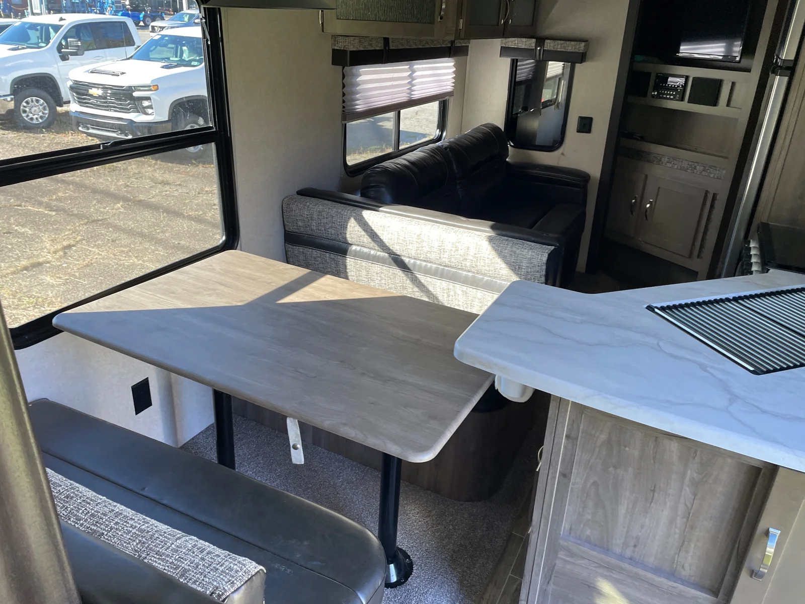 Used 2019  Forest River  image 27