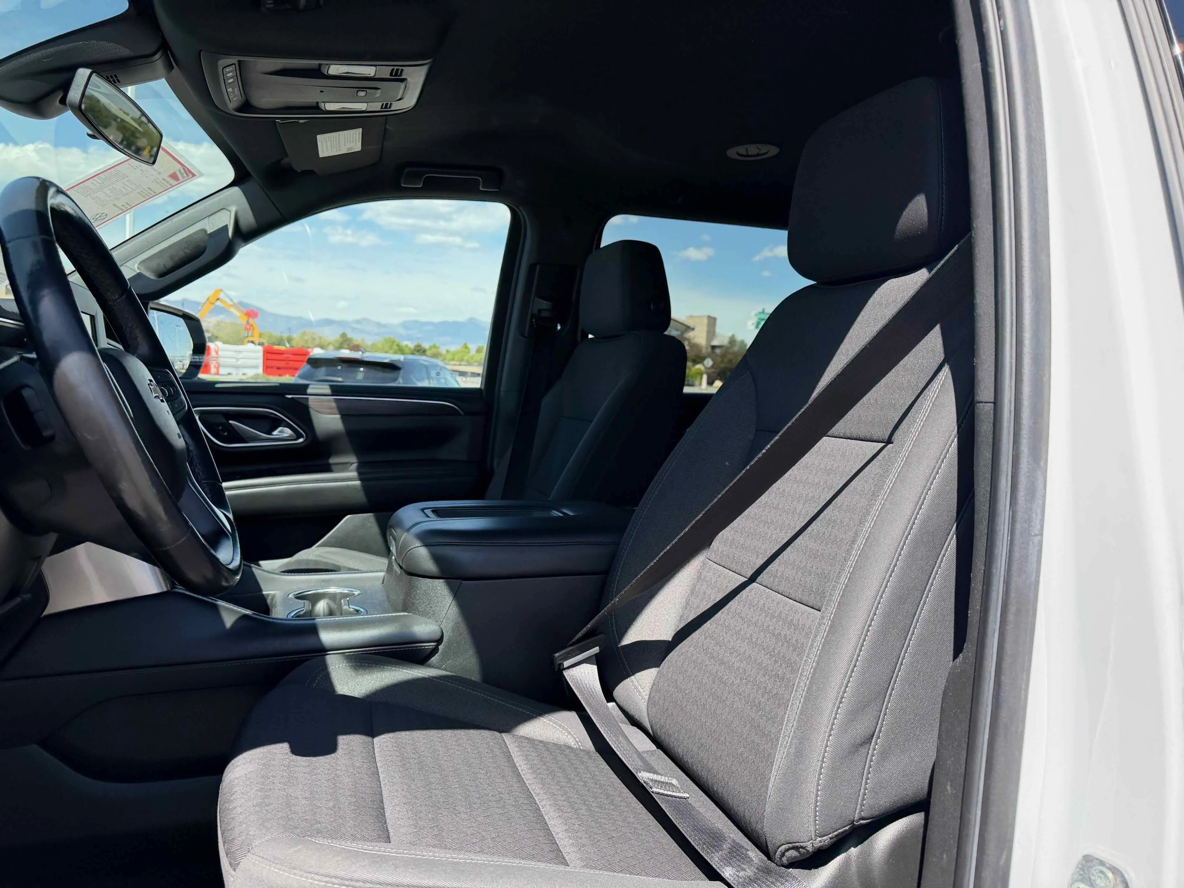 Used 2022 White Chevrolet LS image 15