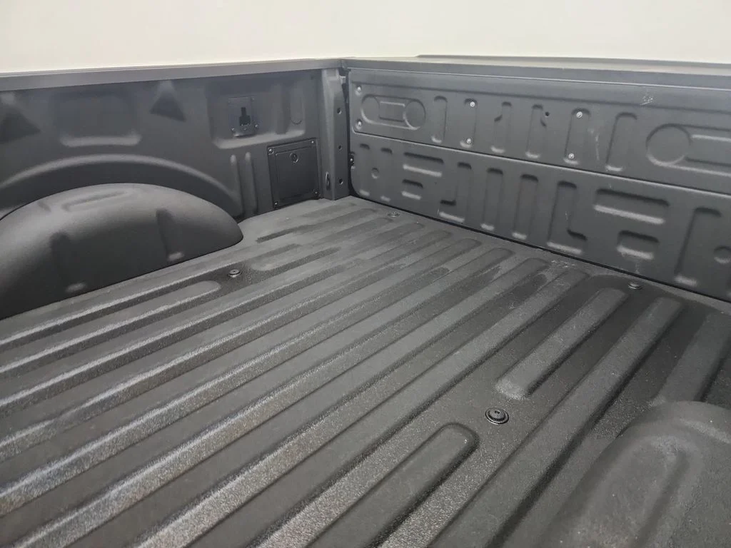Used 2024 Black Ford XLT image 25