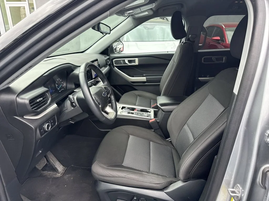 Used 2023 Silver Metallic Ford XLT image 15