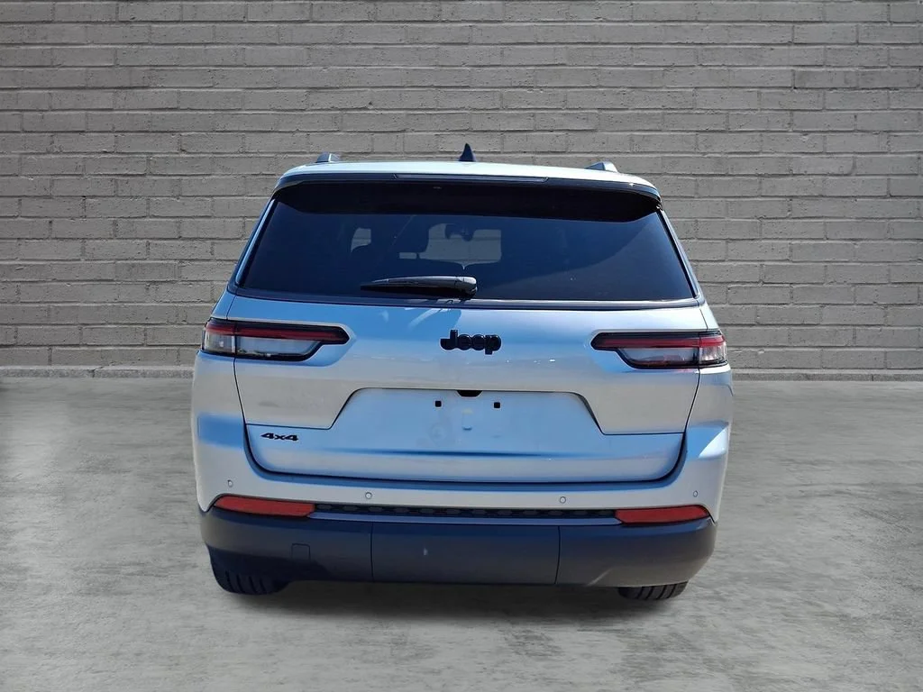 New 2026 Silver Zynith Jeep Limited image 7