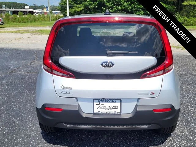 Used 2021 Silver Kia S image 3