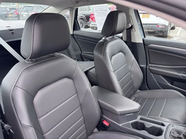 Used 2024 Gray Volkswagen 1.5T SE image 54