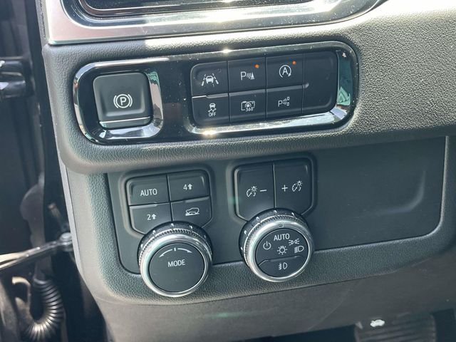 2025 GMC Yukon XL Elevation - Photo 21