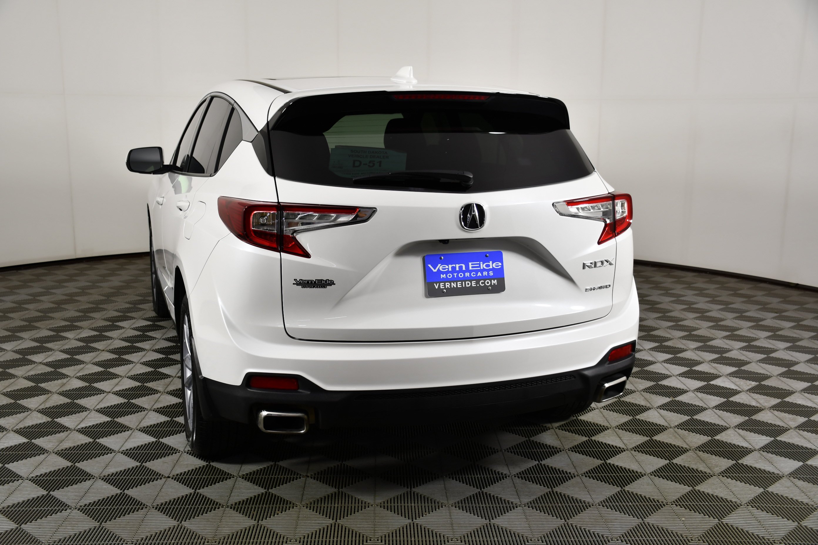 Used 2023 Platinum White Pearl Acura Base image 7