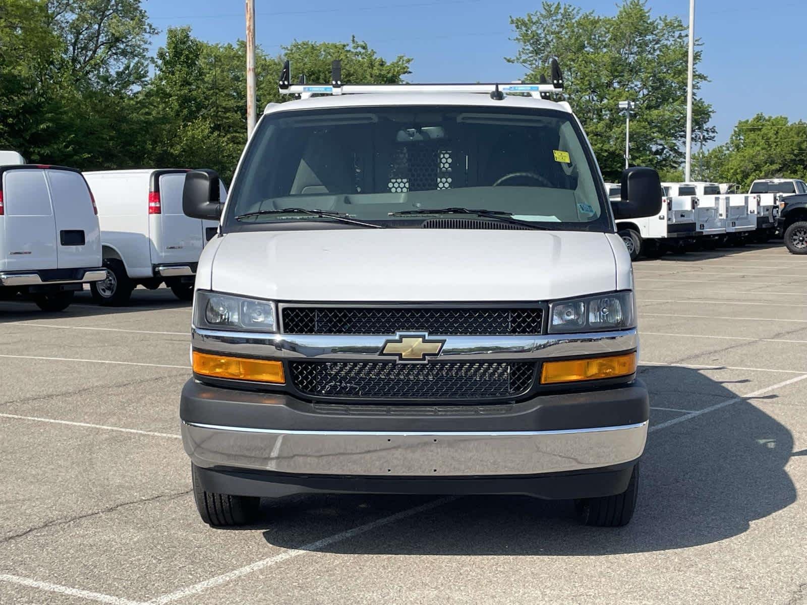 2026 Chevrolet Express Cargo Work Van - Photo 36