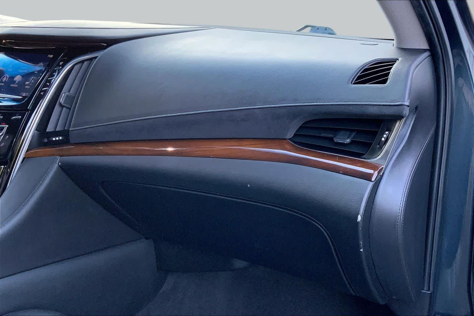 Used 2020 Shadow Metallic Cadillac Premium Luxury image 19