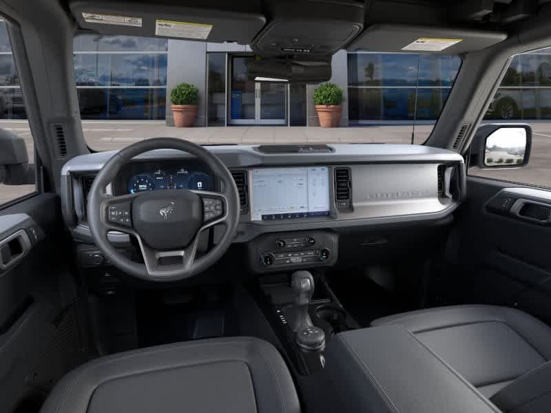 Nova imagem do Ford Big Bend® 2026 em Vermelho Rubi Metálico com Verniz Transparente 9