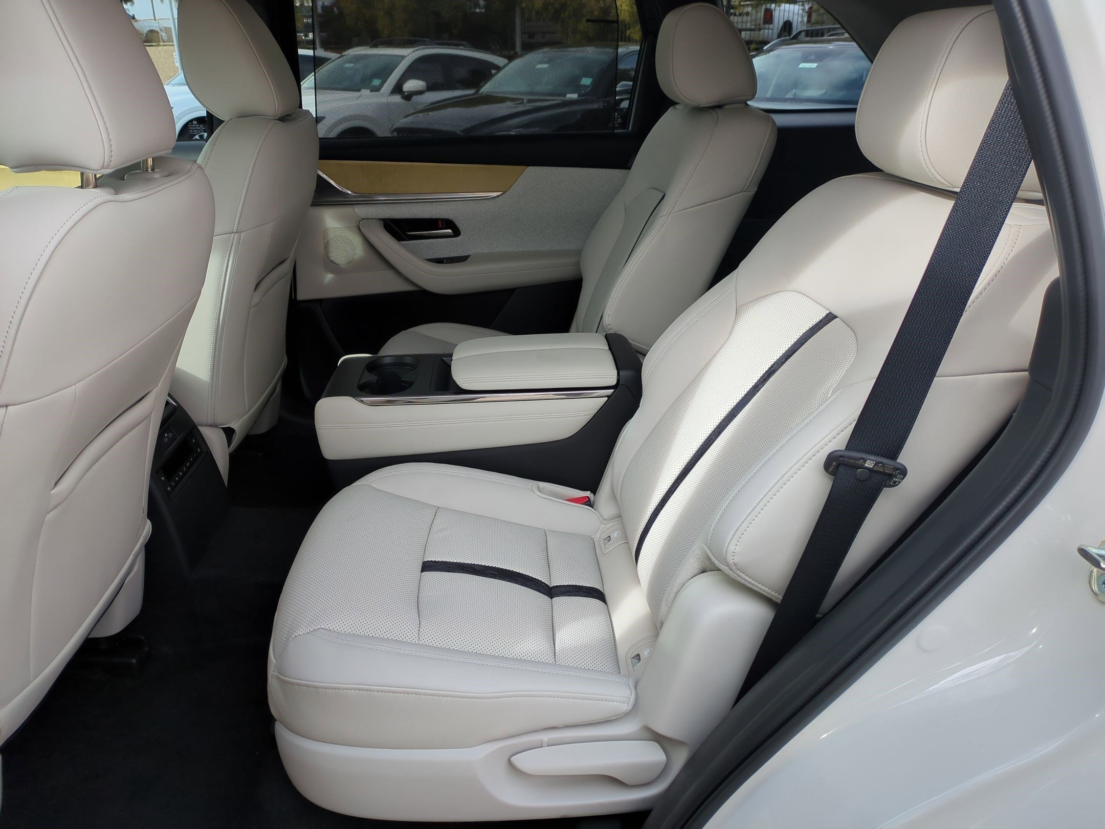 2026 Mazda CX-90 Premium Plus Package - Photo 7