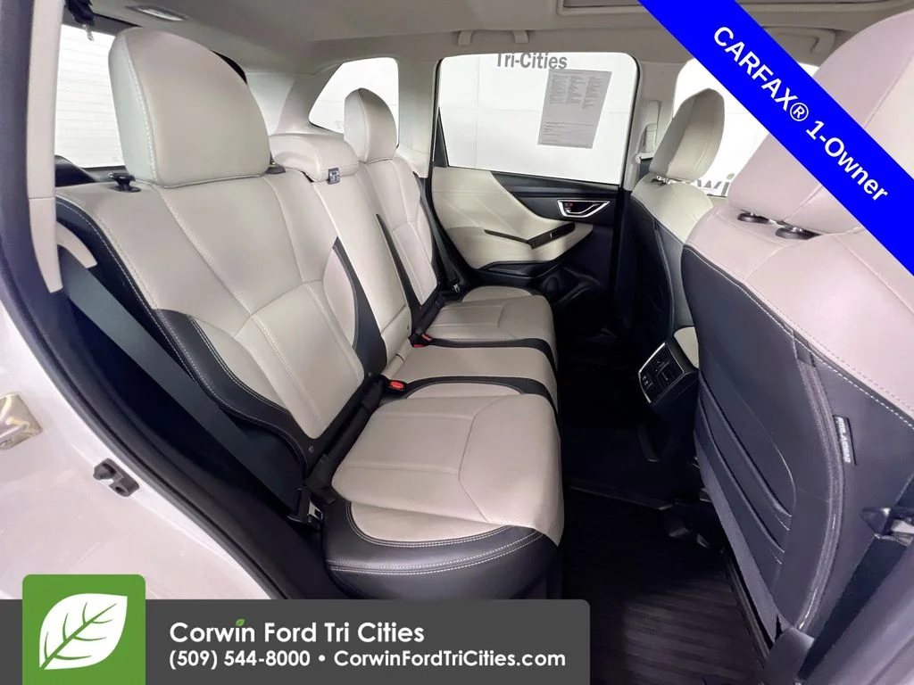 Used 2020 Crystal White Pearl Subaru Limited image 17
