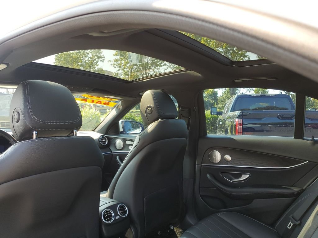 Used 2022 Polar White Mercedes-Benz E350 4MATIC® image 13