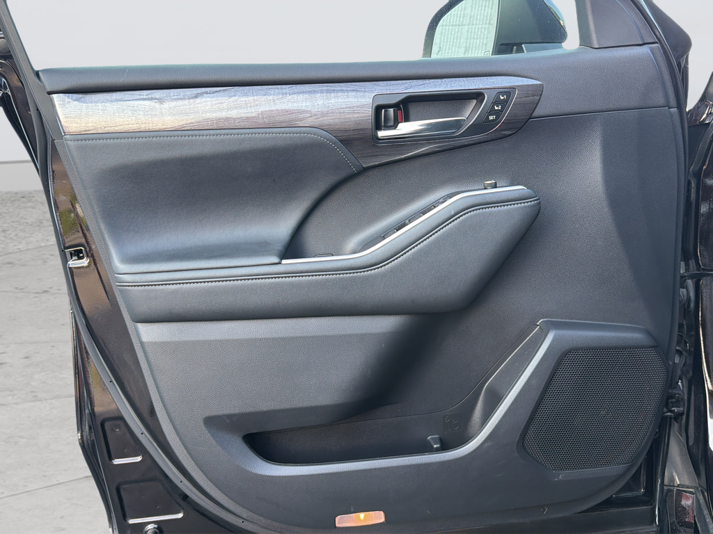 Used 2021 Brown Toyota Limited image 39