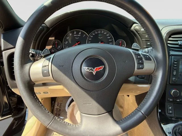 Used 2009 Black Chevrolet Base image 15