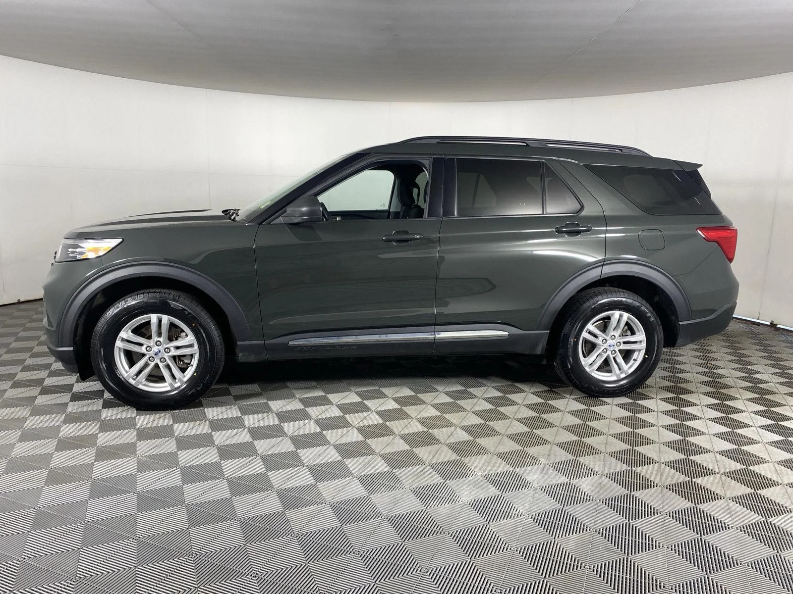 Used 2023 Forged Green Ford XLT image 14